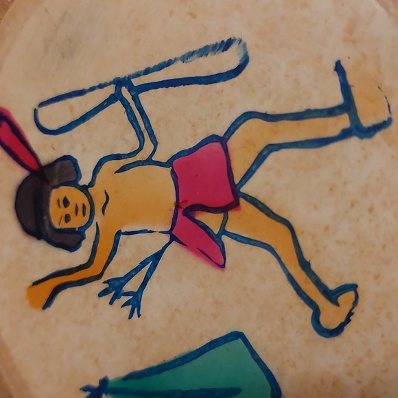 Vintage Handtwist Rattle Toy Drum - Picture 6 of 6